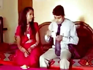 মহিলাদের অন্তর্বাস মহিলার দ্বারা তিনে বাংলা সেক্স গার্ল মিলে